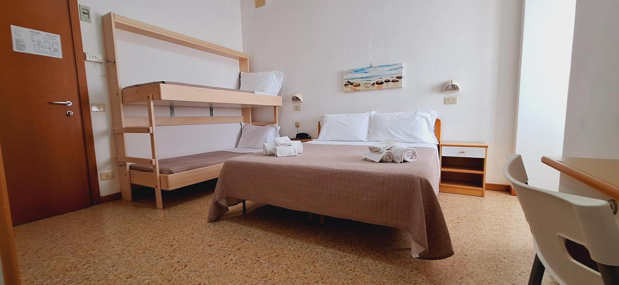 Hotel Sasselli Cesenatico Esterno foto